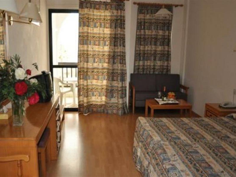 Episkopiana Hotel & Sport Resort Episkopi  المظهر الخارجي الصورة